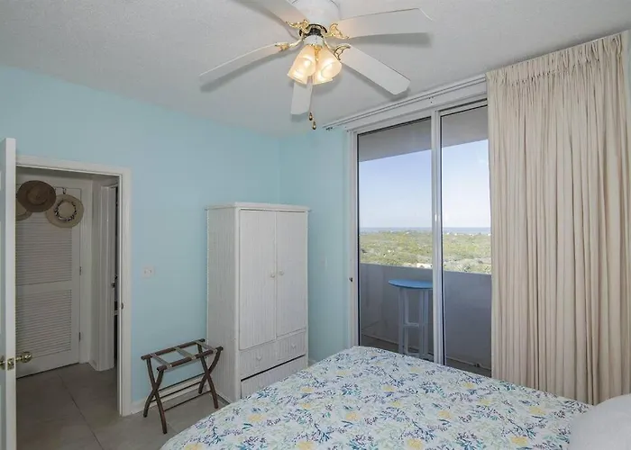 Club C1001 Amazing Corner Unit Apartment *